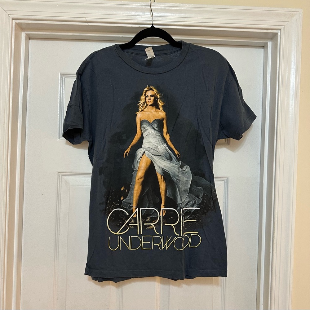 Carrie Underwood Blown Away Tour Shirt (2013) | Size M